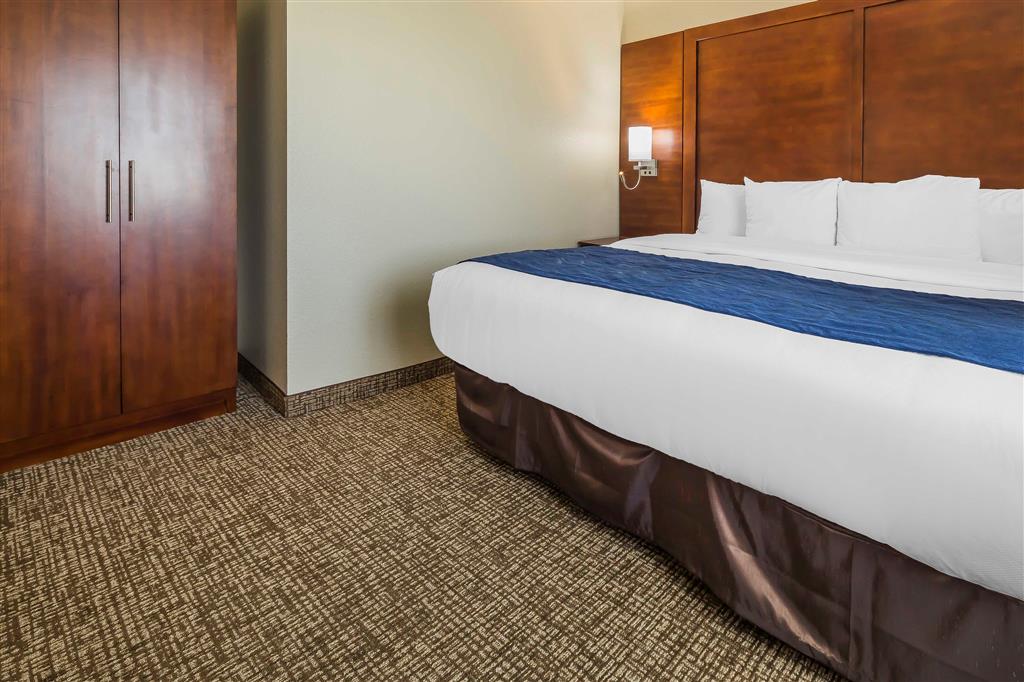 Comfort Suites El Paso Airport , TX 79925 near El Paso International Airport View Point 15