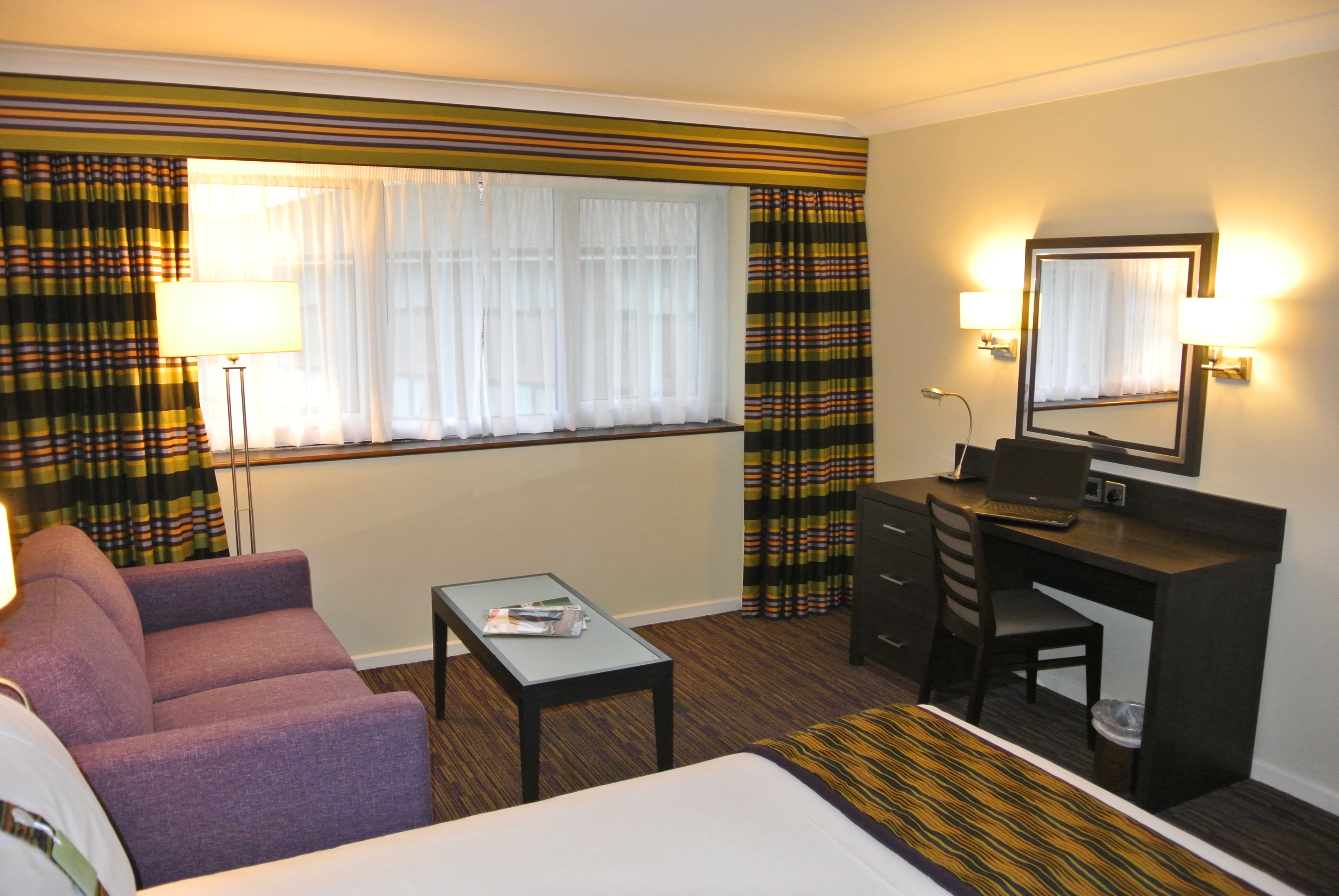 Holiday Inn London Gatwick - Worth, an IHG Hotel ,  RH10 4SS near Gatwick Airport View Point 7