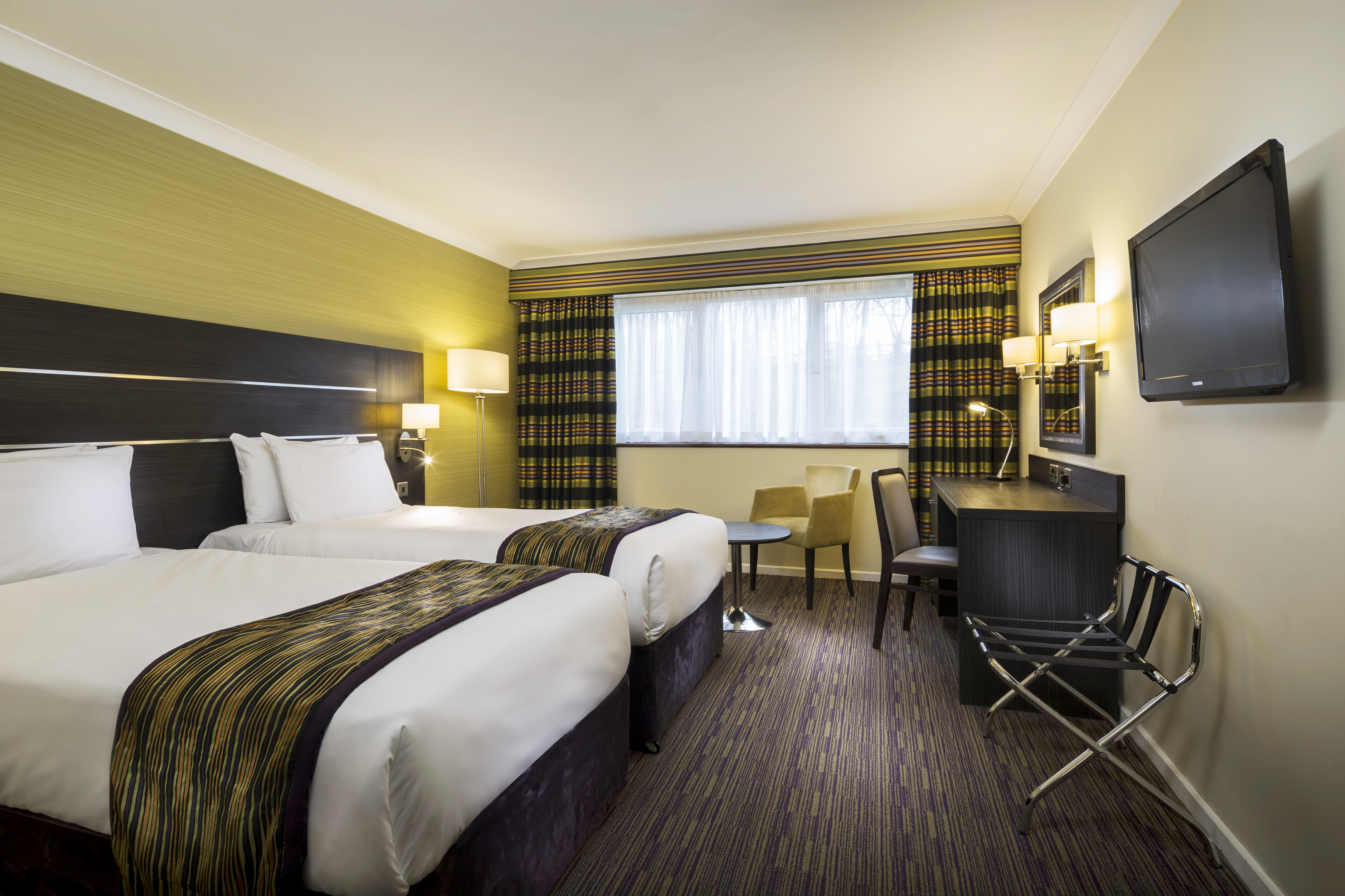 Holiday Inn London Gatwick - Worth, an IHG Hotel ,  RH10 4SS near Gatwick Airport View Point 13