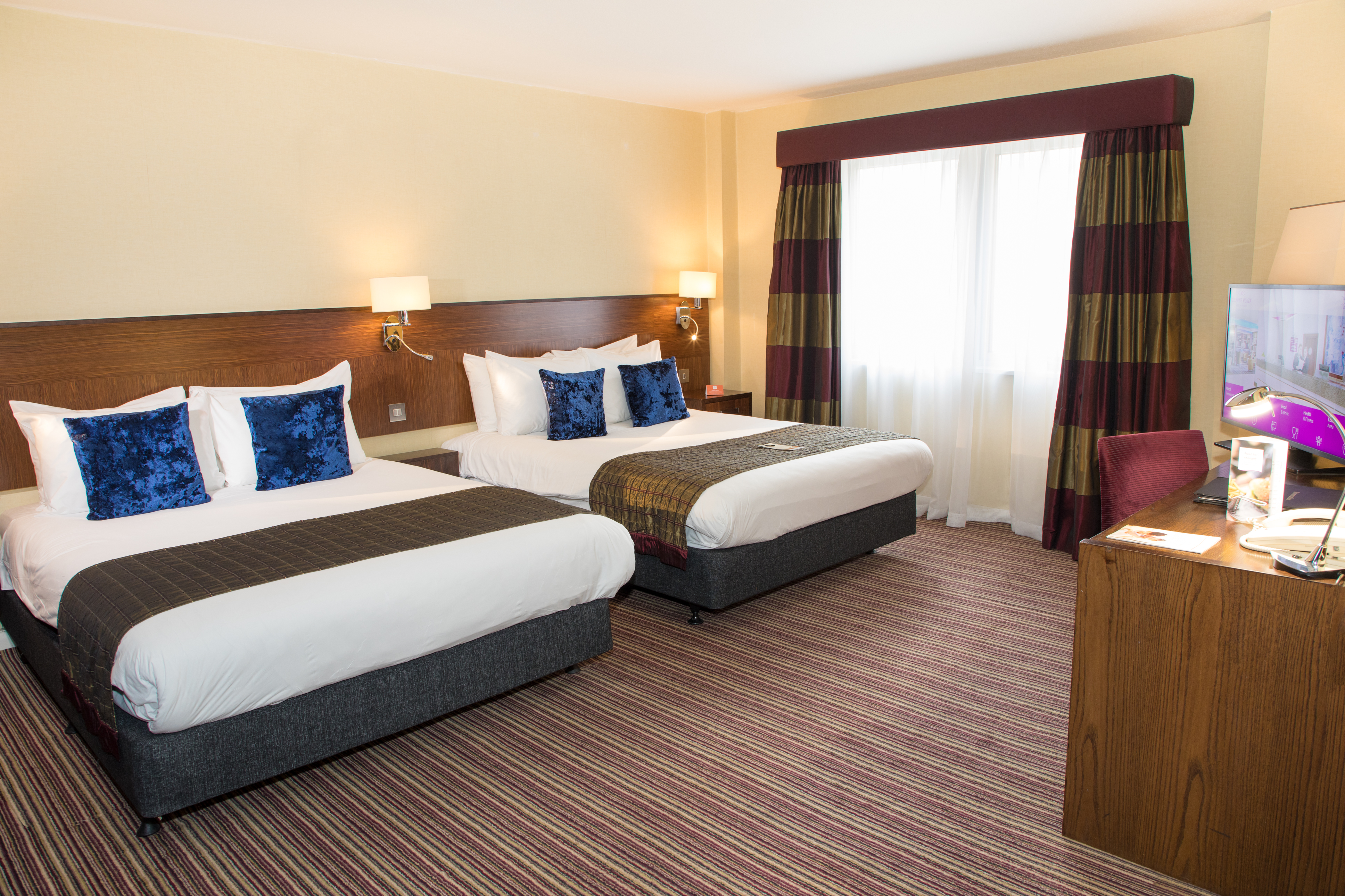 Crowne Plaza London - Gatwick Airport, an IHG Hotel ,  RH11 7SX near Gatwick Airport View Point 8