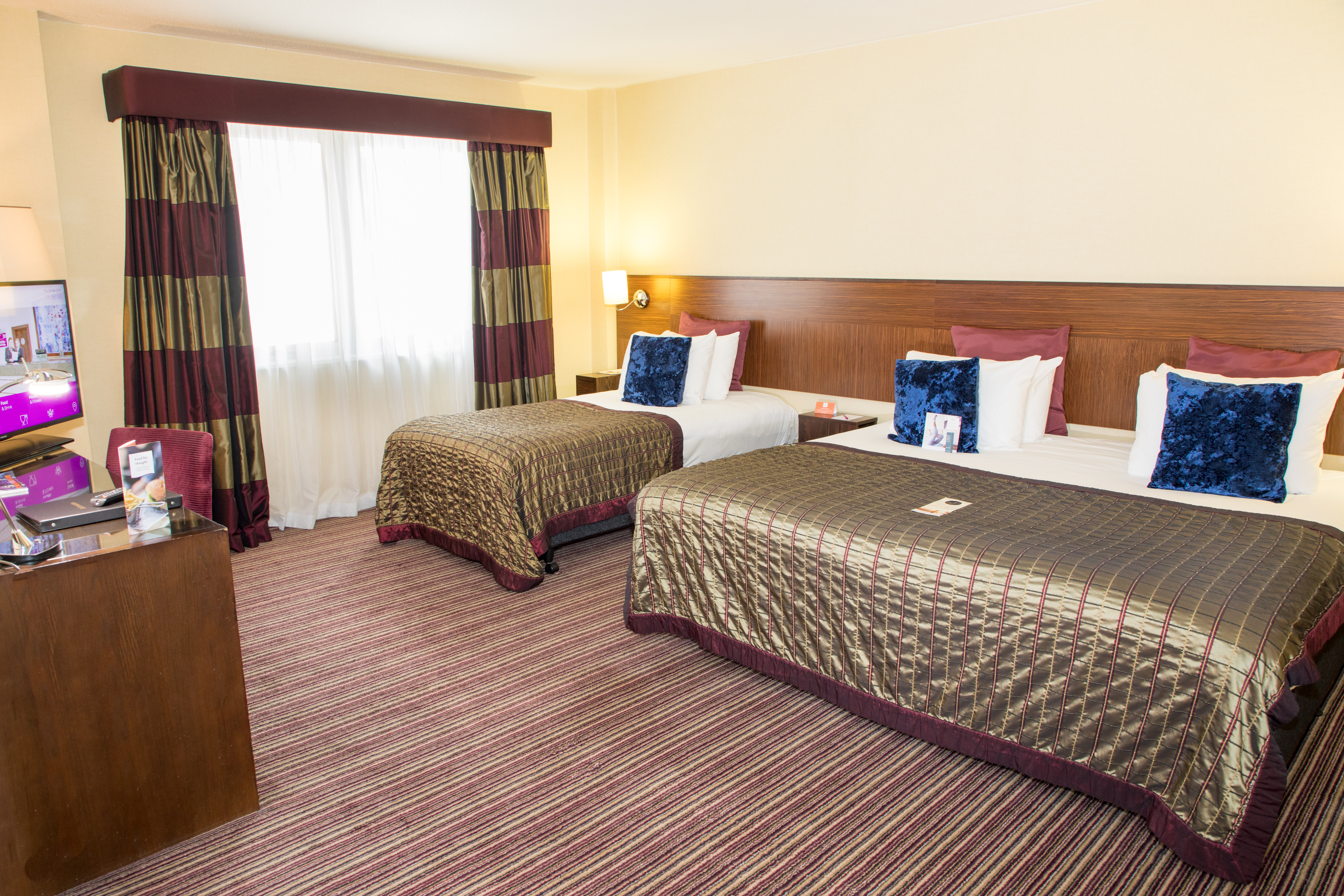 Crowne Plaza London - Gatwick Airport, an IHG Hotel ,  RH11 7SX near Gatwick Airport View Point 9