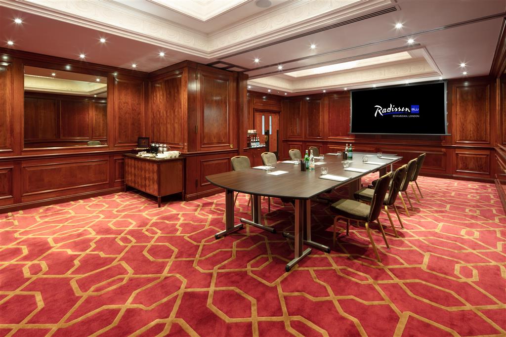 Radisson Blu Edwardian Heathrow Hotel & Conference Centre, London ,  UB3 5AW near Heathrow Airport View Point 15