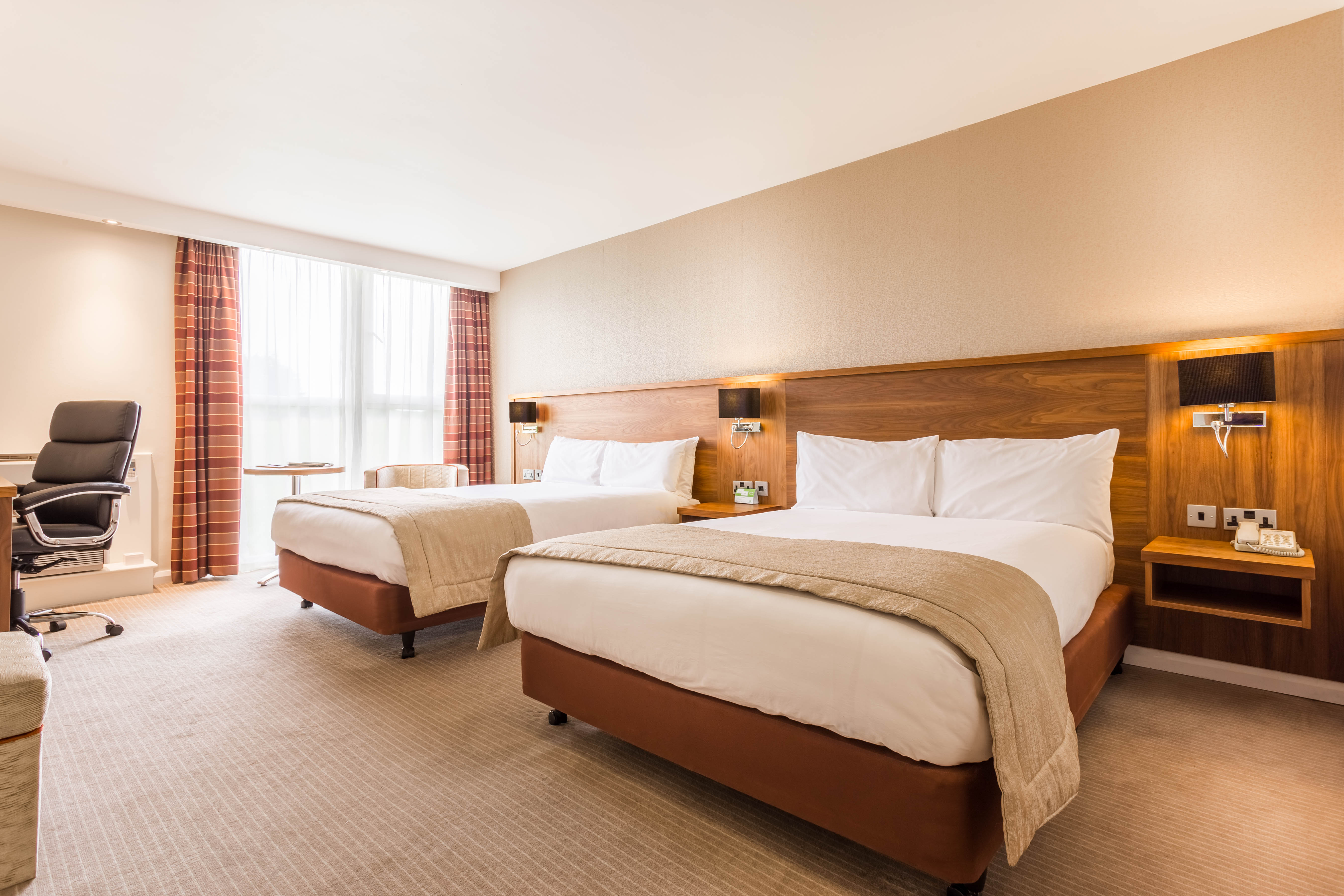 Holiday Inn Newcastle Gosforth Park, an IHG Hotel ,  NE13 6BP near  Newcastle Airport View Point 26