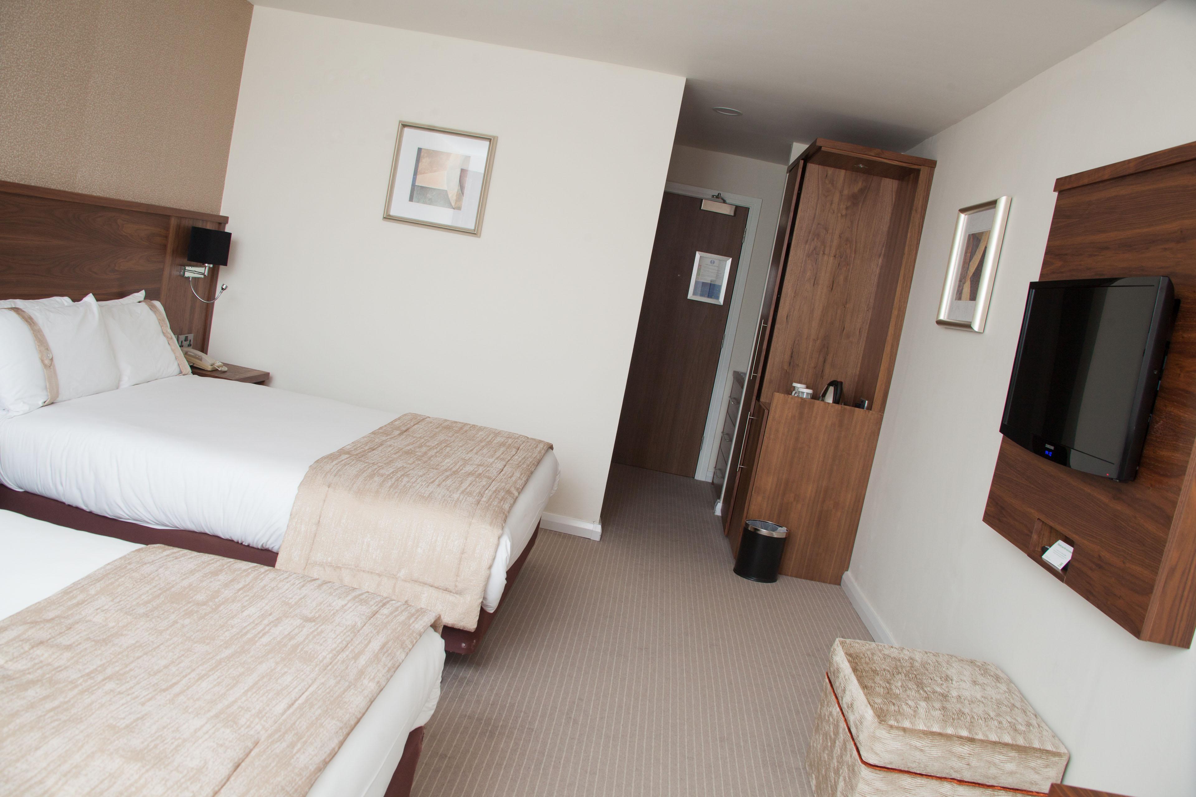 Holiday Inn Newcastle Gosforth Park, an IHG Hotel ,  NE13 6BP near  Newcastle Airport View Point 32