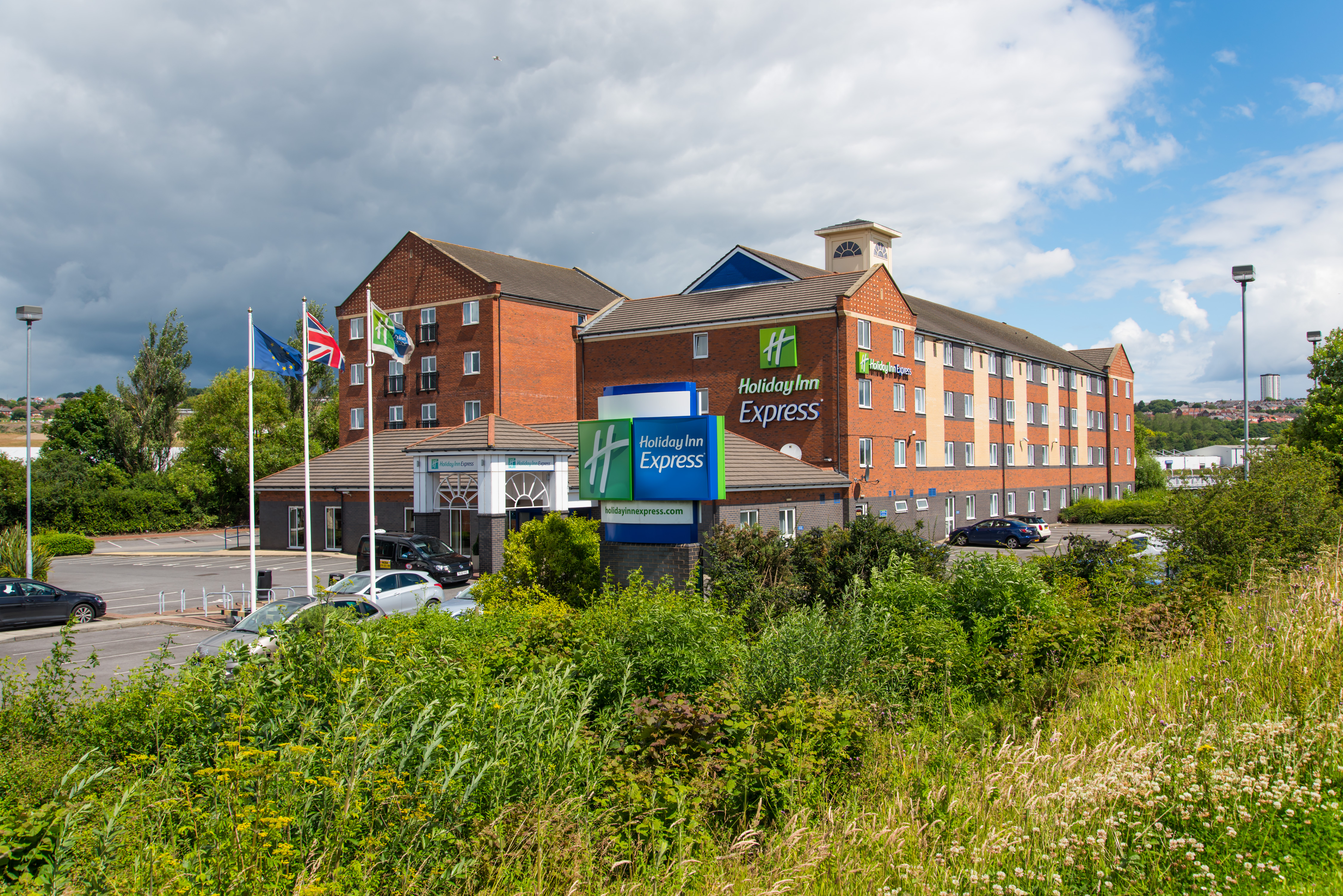 Holiday Inn Express Newcastle Metro Centre, an IHG Hotel ,  NE16 3BE near  Newcastle Airport View Point 6