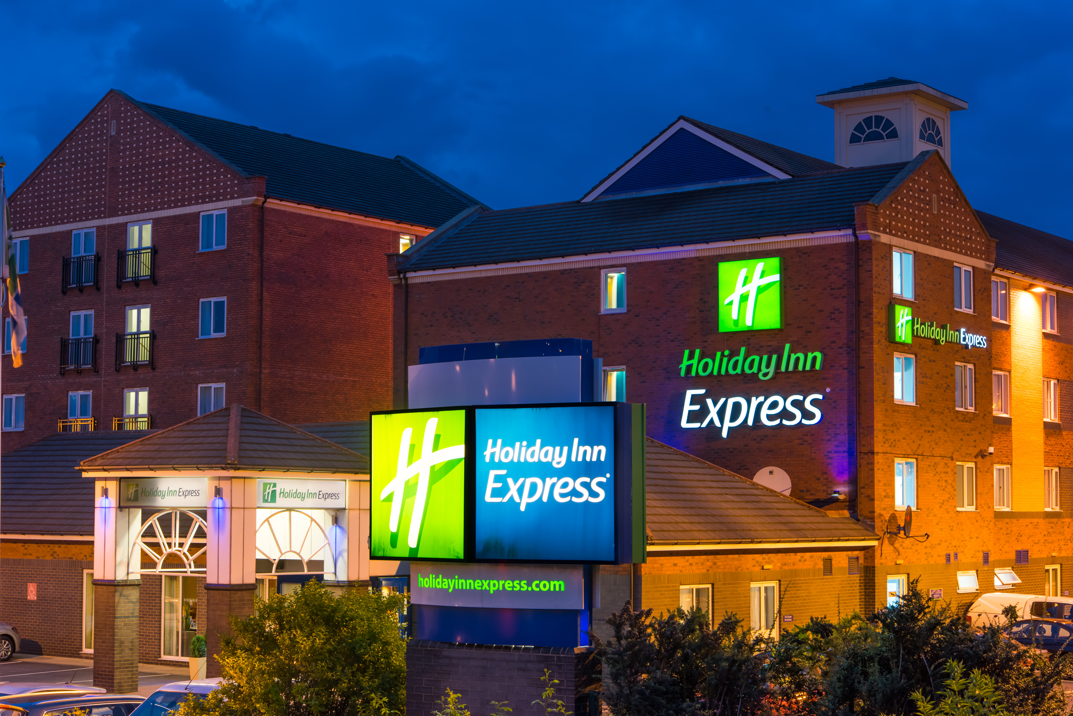 Holiday Inn Express Newcastle Metro Centre, an IHG Hotel ,  NE16 3BE near  Newcastle Airport View Point 7