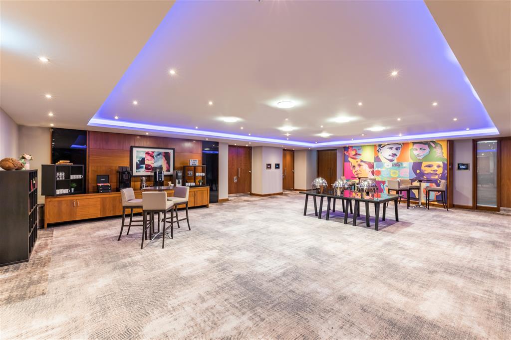 Radisson Hotel and Conference Centre London Heathrow ,  UB7 0DU near Heathrow Airport View Point 10