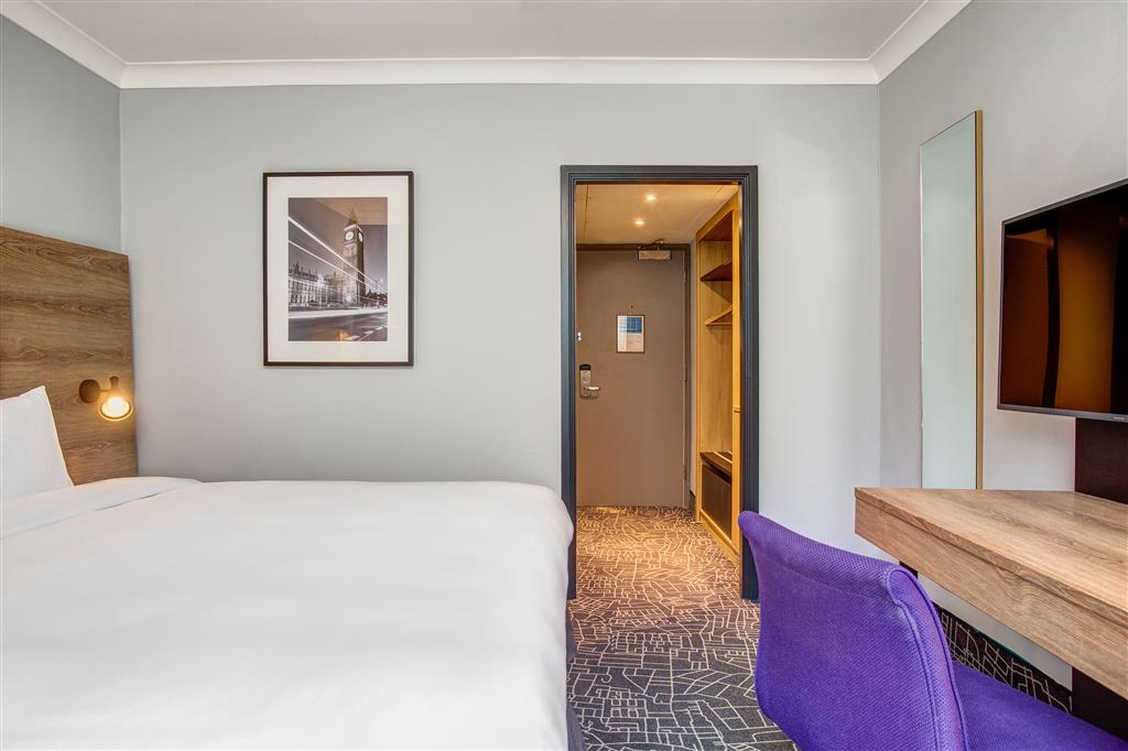 Radisson Hotel and Conference Centre London Heathrow ,  UB7 0DU near Heathrow Airport View Point 36