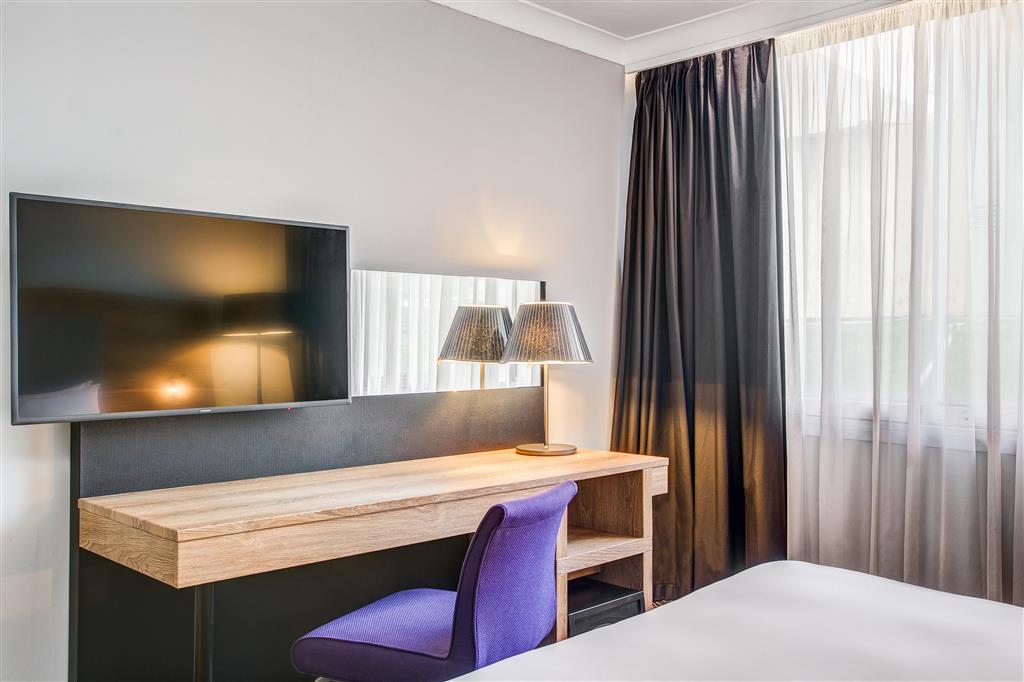 Radisson Hotel and Conference Centre London Heathrow ,  UB7 0DU near Heathrow Airport View Point 37