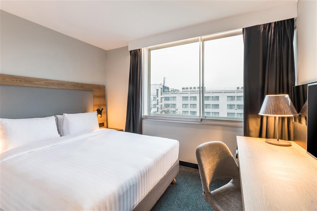 Radisson Hotel and Conference Centre London Heathrow ,  UB7 0DU near Heathrow Airport View Point 45