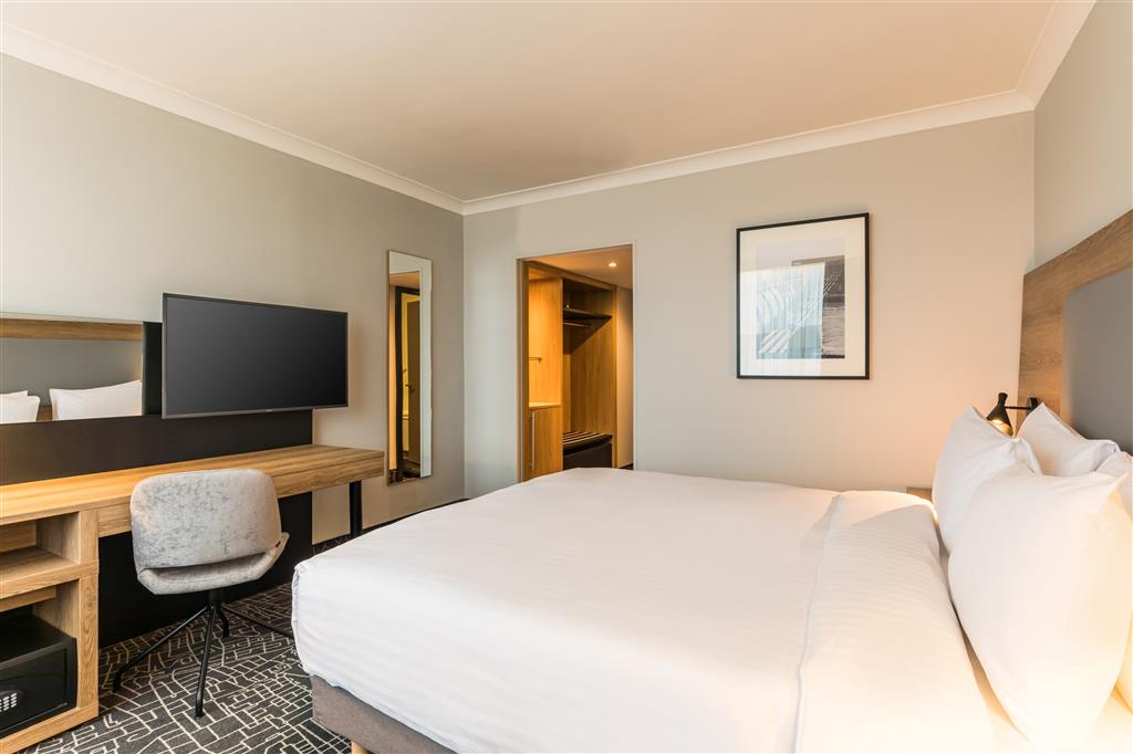 Radisson Hotel and Conference Centre London Heathrow ,  UB7 0DU near Heathrow Airport View Point 50