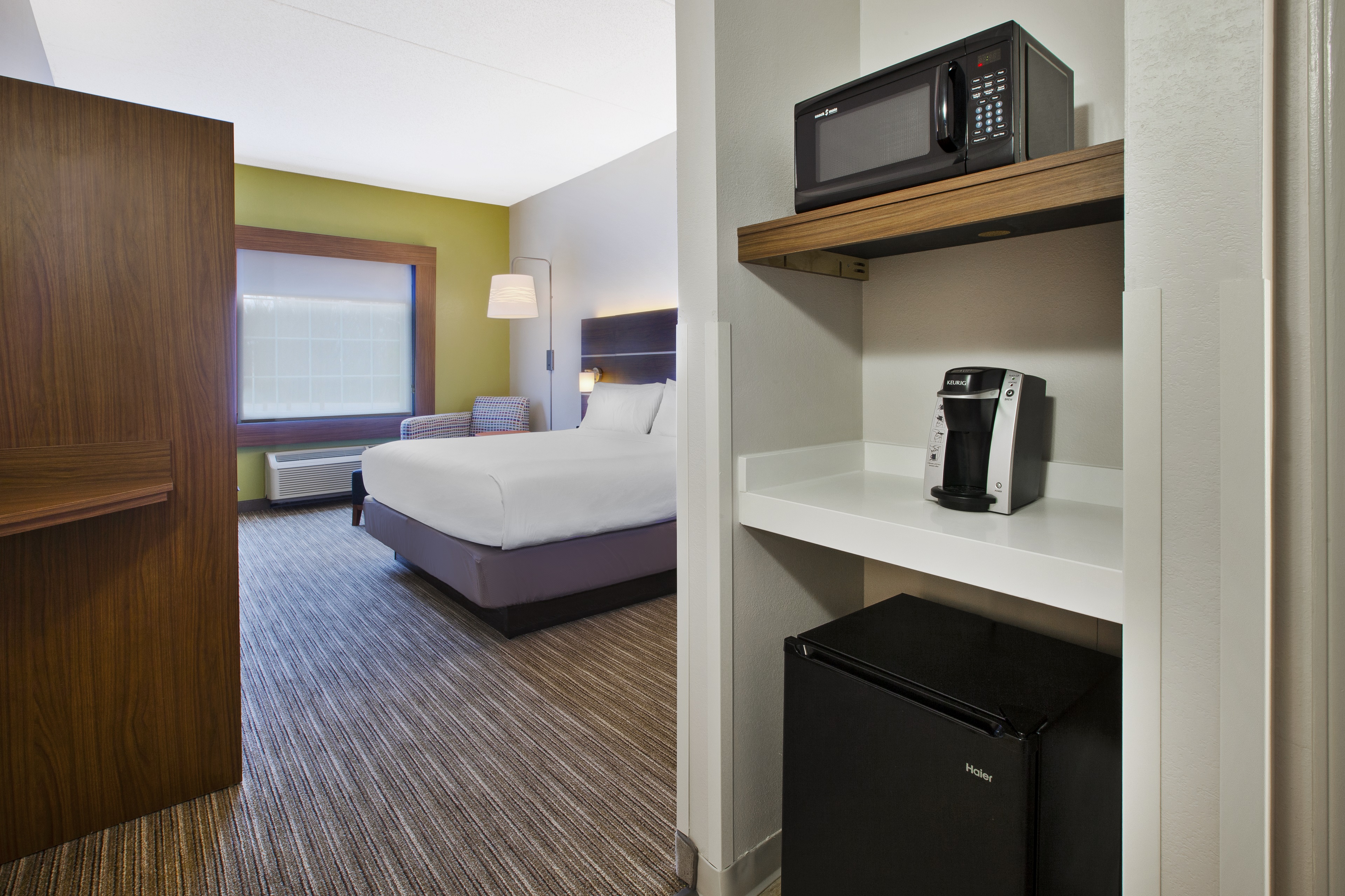 Holiday Inn Express Hotel & Suites Alcoa Knoxville Airport, an IHG Hotel , TN 37701 near Mcghee Tyson Airport View Point 26