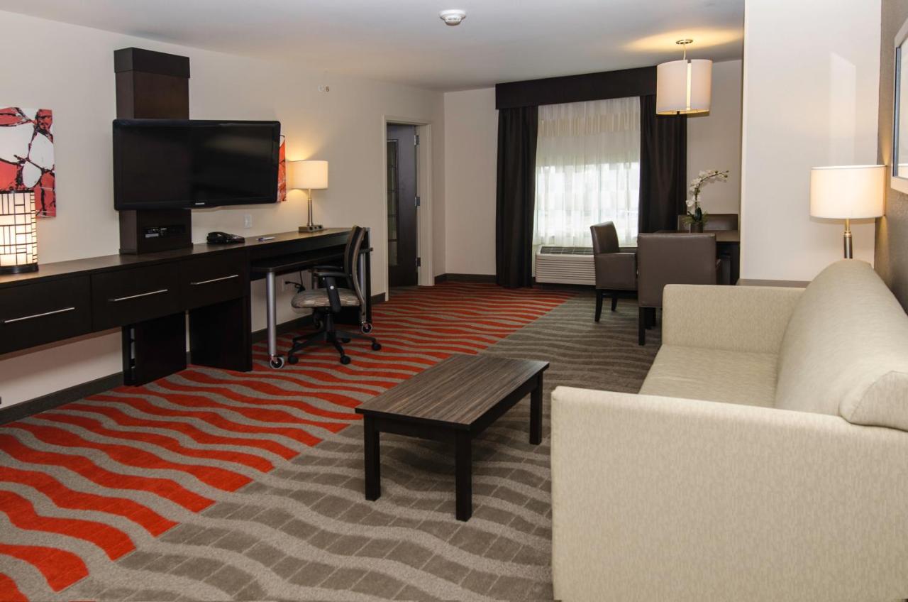 Holiday Inn Express Columbus Airport – Easton , OH 43219 near Port Columbus International Airport View Point 13