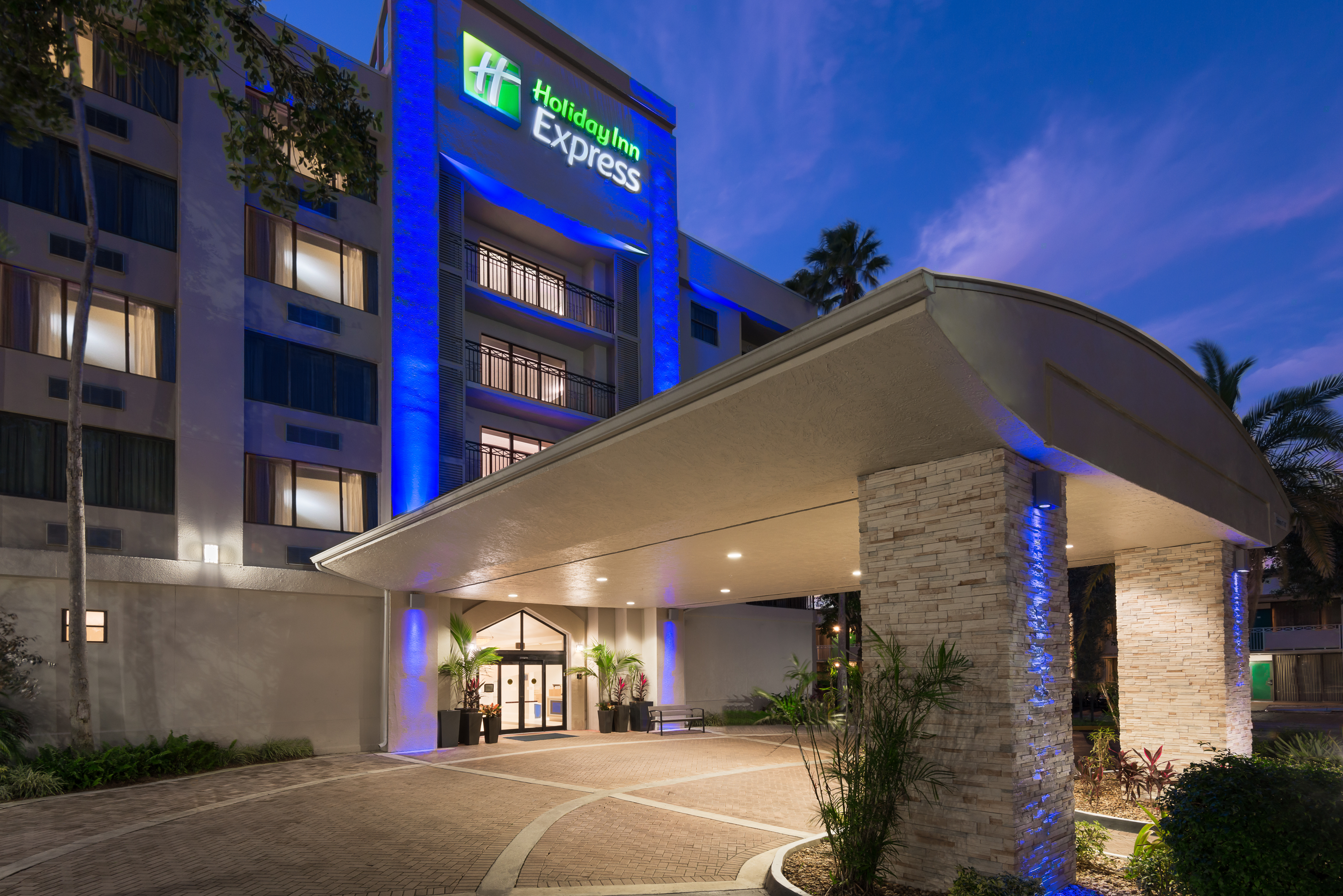 HOLIDAY INN EXP STE PLANTATION , FL 33322 near Miami International Airport View Point 12