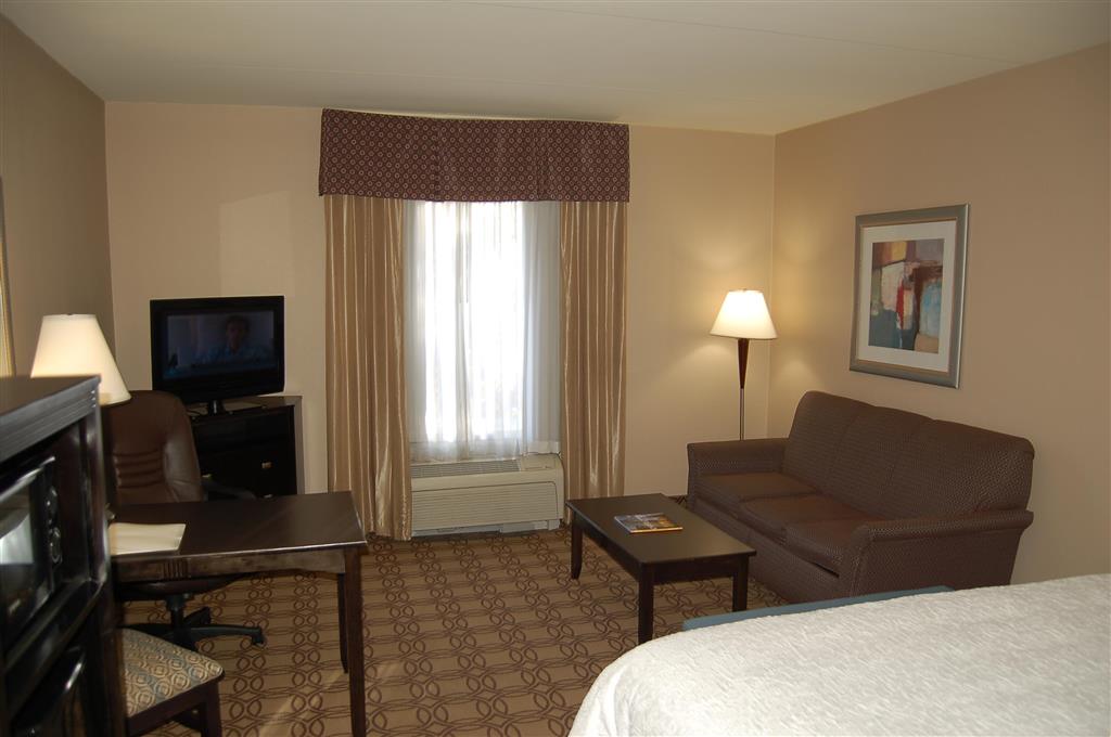 Hampton Inn & Suites Charlotte-Airport , NC 28214 near Charlotte/douglas International Airport View Point 9