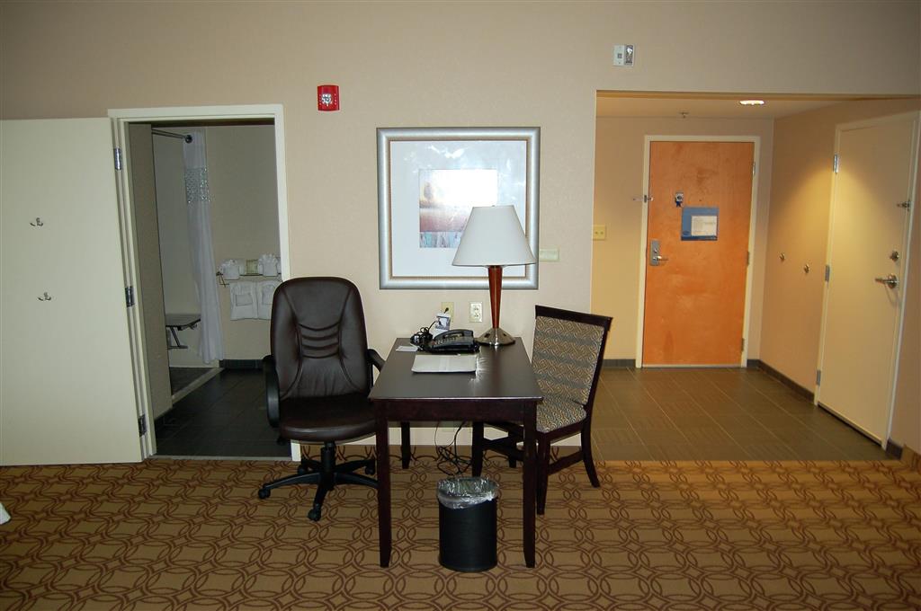 Hampton Inn & Suites Charlotte-Airport , NC 28214 near Charlotte/douglas International Airport View Point 14