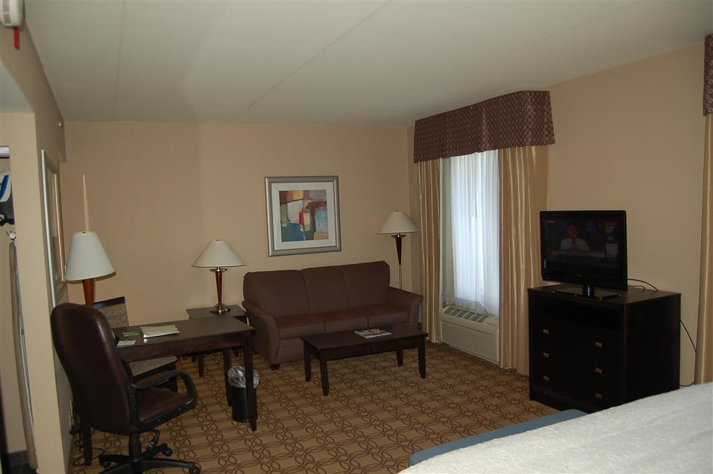 Hampton Inn & Suites Charlotte-Airport , NC 28214 near Charlotte/douglas International Airport View Point 16