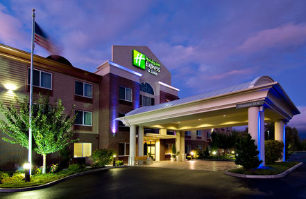 Holiday Inn Express Hotel & Suites Medford-Central Point, an IHG Hotel , OR 97502 near Rogue Valley International-medford Airport View Point 6