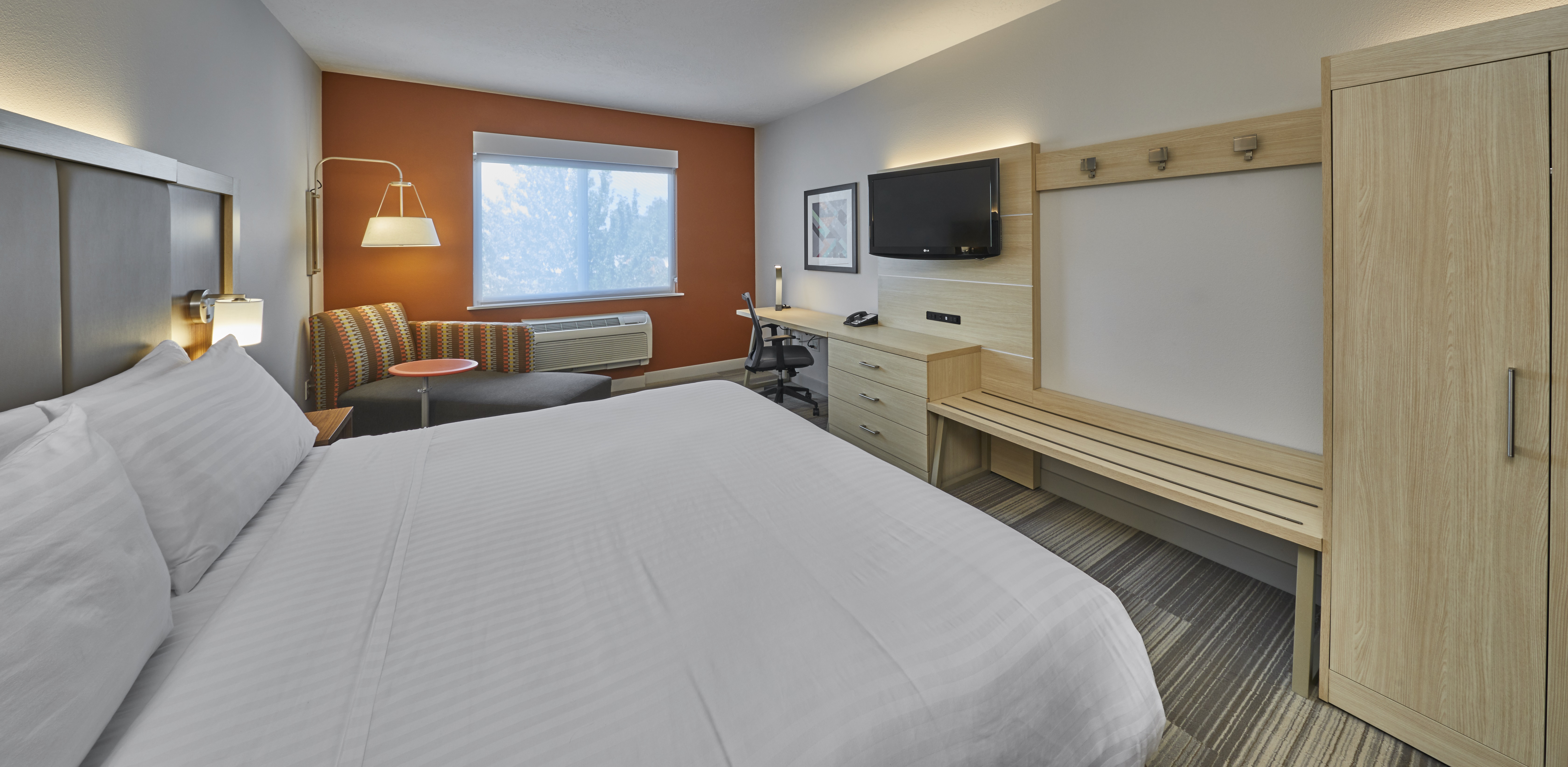 Holiday Inn Express Hotel & Suites Medford-Central Point, an IHG Hotel , OR 97502 near Rogue Valley International-medford Airport View Point 18