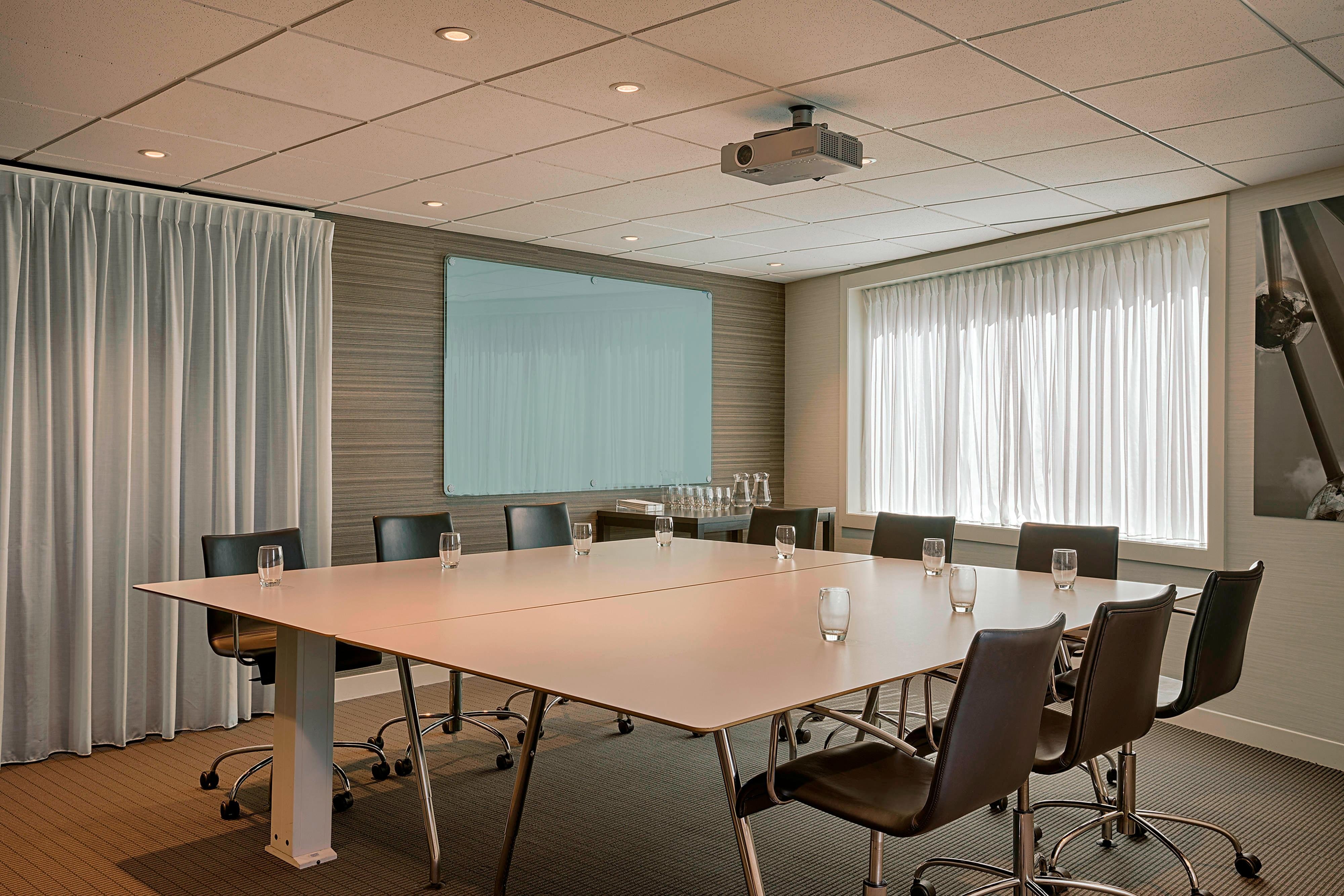 Sheraton Amsterdam Airport Hotel and Conference Center ,  1118BG near Amsterdam Airport Schiphol View Point 33