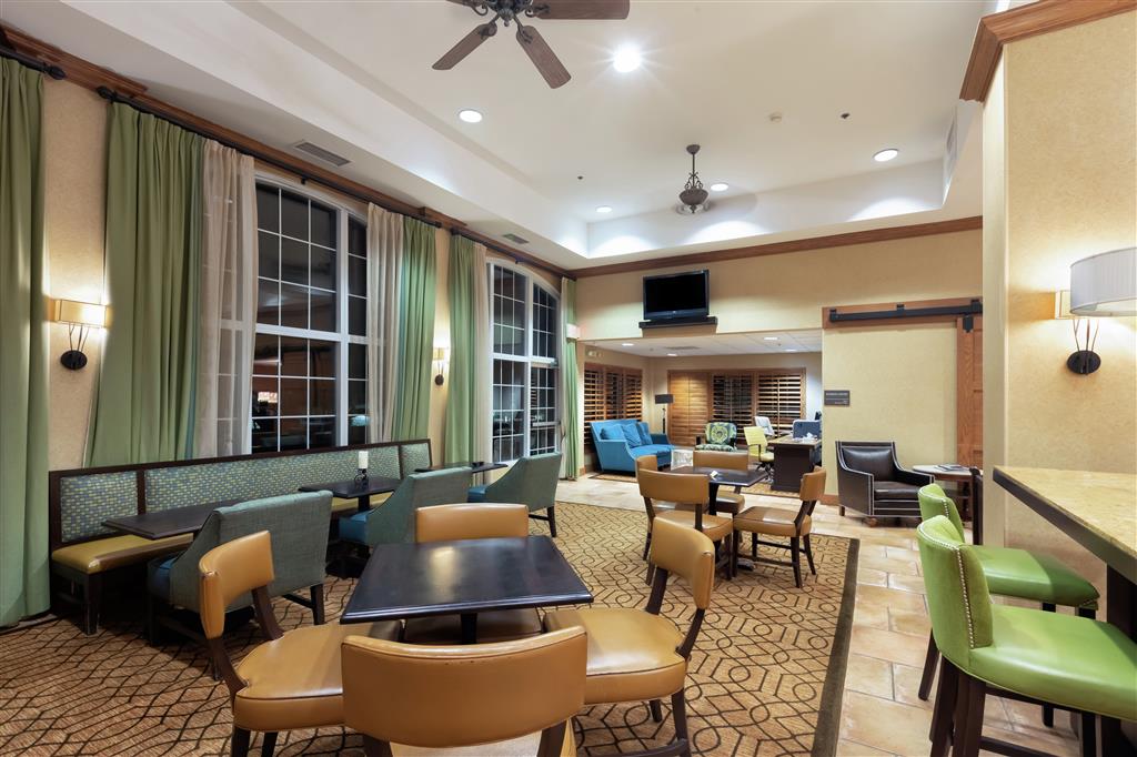 Hampton Inn & Suites-Austin Airport , TX 78744 near Austin-bergstrom International Airport View Point 3