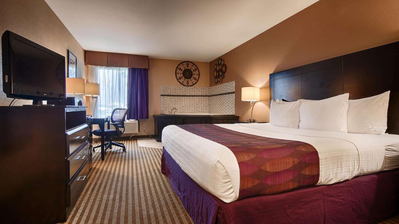 Best Western Bayou Inn , LA 70094-3734 near Louis Armstrong New Orleans International Airport  View Point 10