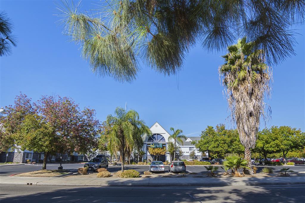 Quality Inn Fresno Airport , CA 93727 near Fresno Yosemite International Airport View Point 2