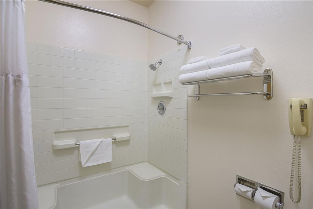 Quality Inn Fresno Airport , CA 93727 near Fresno Yosemite International Airport View Point 26