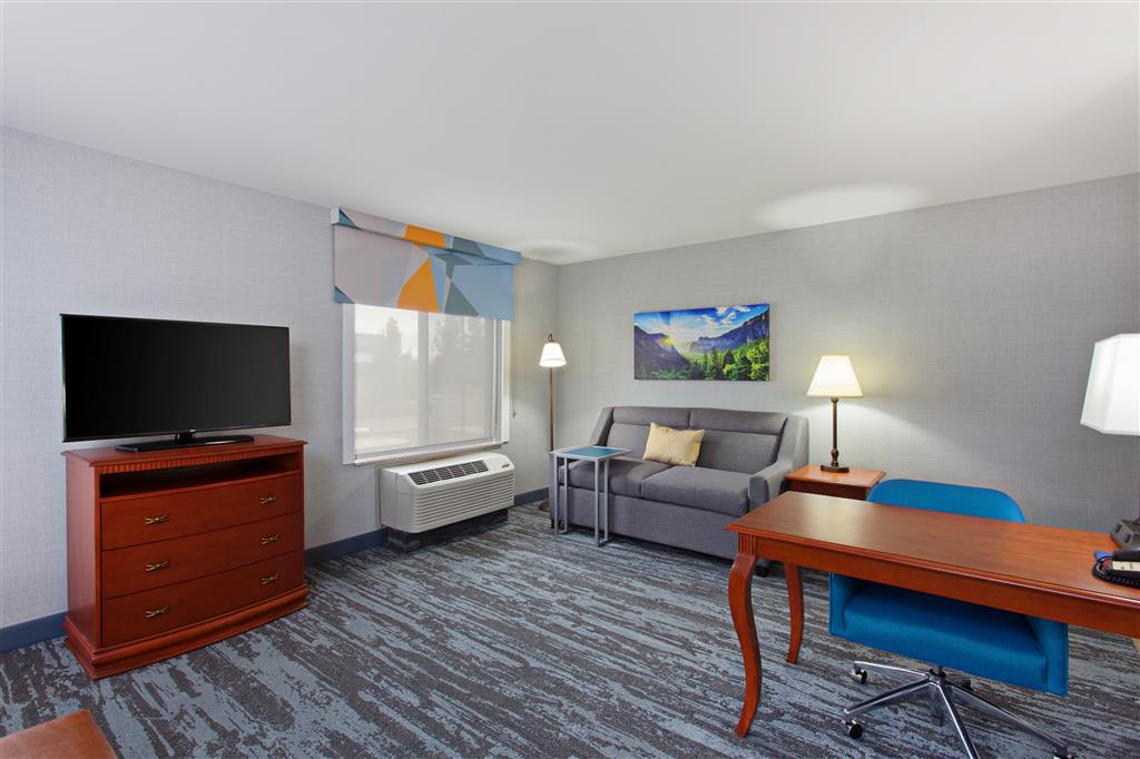 Hampton Inn & Suites Clovis Airport North , CA 93612 near Fresno Yosemite International Airport View Point 16