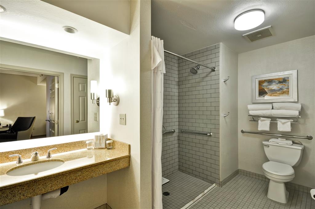 Homewood Suites by Hilton Phoenix-Biltmore , AZ 85016 near Sky Harbor International Airport View Point 11