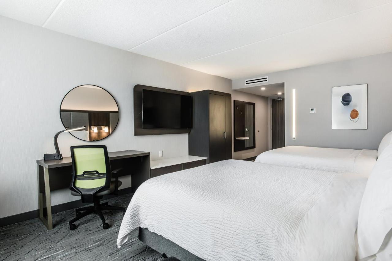 Holiday Inn Express & Suites Toronto Airport South , ON M9W6H3 near Toronto Pearson Airport View Point 2