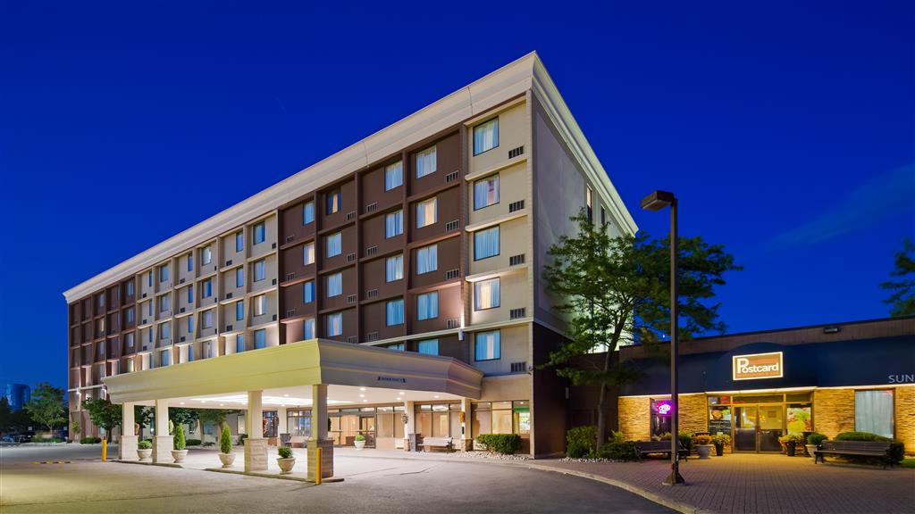 Best Western Plus Toronto Airport Hotel , ON L4W 4V7 near Toronto Pearson Airport View Point 1