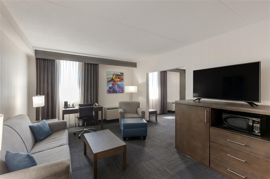 Best Western Plus Toronto Airport Hotel , ON L4W 4V7 near Toronto Pearson Airport View Point 22