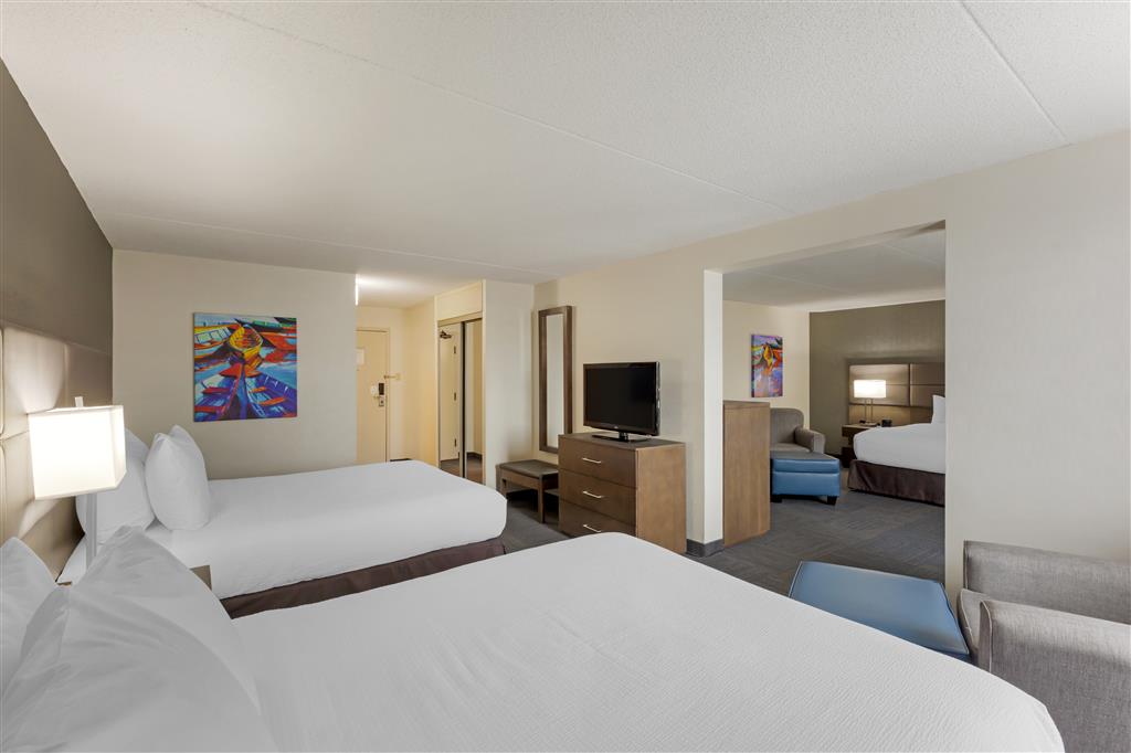 Best Western Plus Toronto Airport Hotel , ON L4W 4V7 near Toronto Pearson Airport View Point 26