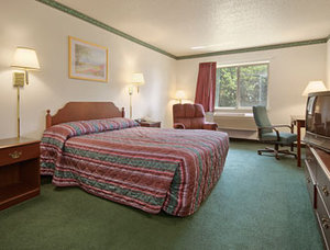 Baymont Inn Toledo Airport , OH 43558 near Toledo Express Airport View Point 11