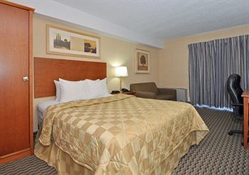 Comfort Inn Airport West , ON L4W3Z4 near Toronto Pearson Airport View Point 6