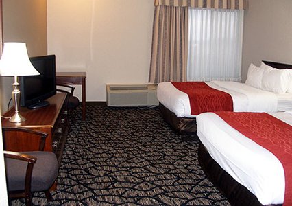 Quality Inn & Suites Kansas City International Airport , MO 64079 near Kansas City International Airport View Point 4