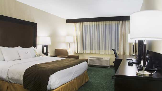 Doubletree Chicago Alsip , IL 60803 near Midway International Airport View Point 4