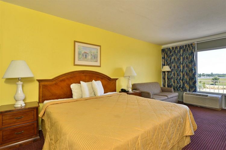 Americas Best Value Inn Cocoa Port Canaveral , FL 32926 near Melbourne International Airport View Point 5