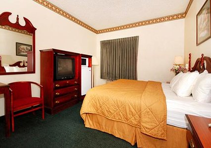 Comfort Inn & Suites Dayton , OH 45415 near James M. Cox International Airport View Point 4