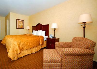 Quality Inn Pittsburgh Airport , PA 15071 near Pittsburgh International Airport View Point 5