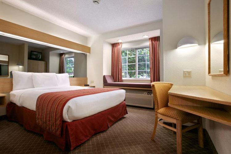 Microtel Inn By Wyndham Charlotte Airport , NC 28208 near Charlotte/douglas International Airport View Point 3