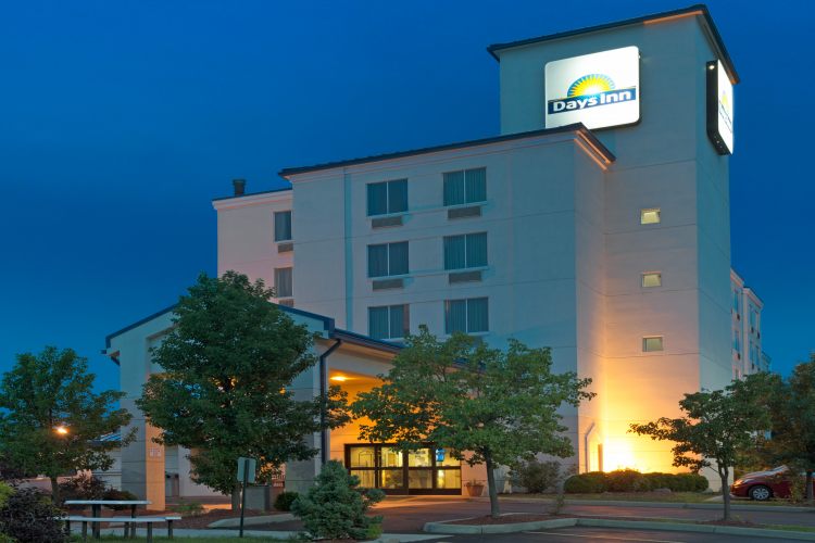 Days Inn Pittsburgh International Airport