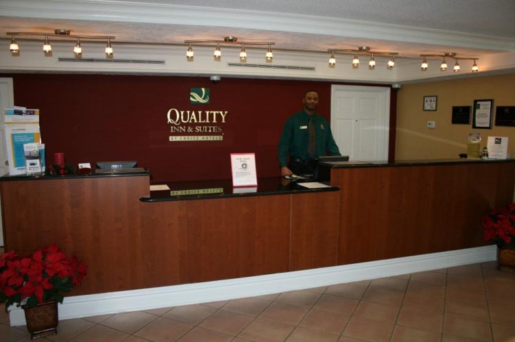 Quality Inn & Suites Charlotte Airport , NC 28208 near Charlotte/douglas International Airport View Point 3