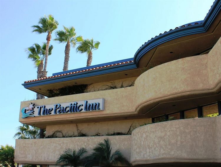 The Pacific Inn (Lgb)