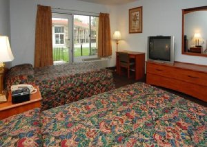 Econo Lodge Inn & Suites Oakland Airport , CA 94621 near Oakland International Airport View Point 10