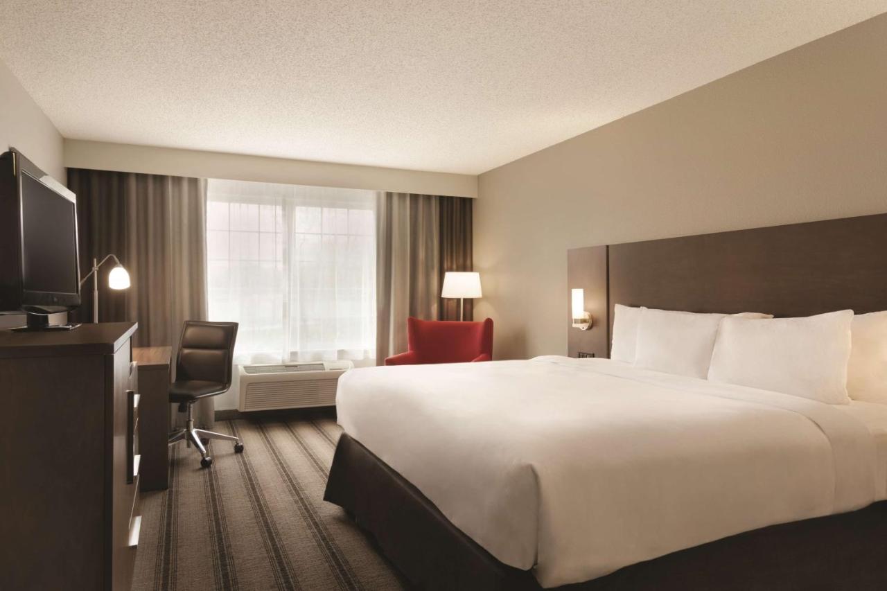 Country Inn And Suites Indianapolis Airport South , IN 46221 near Indianapolis International Airport View Point 4