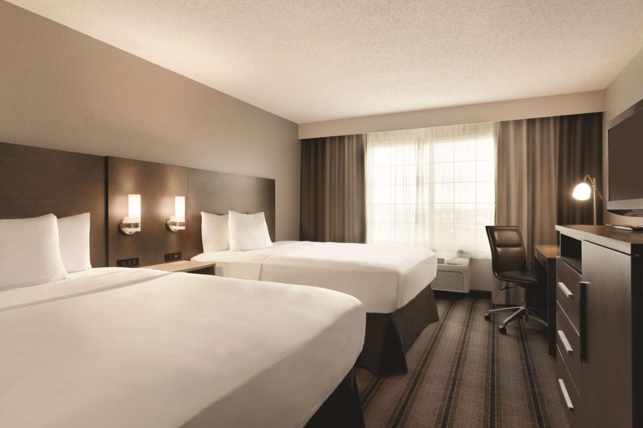 Country Inn And Suites Indianapolis Airport South , IN 46221 near Indianapolis International Airport View Point 6