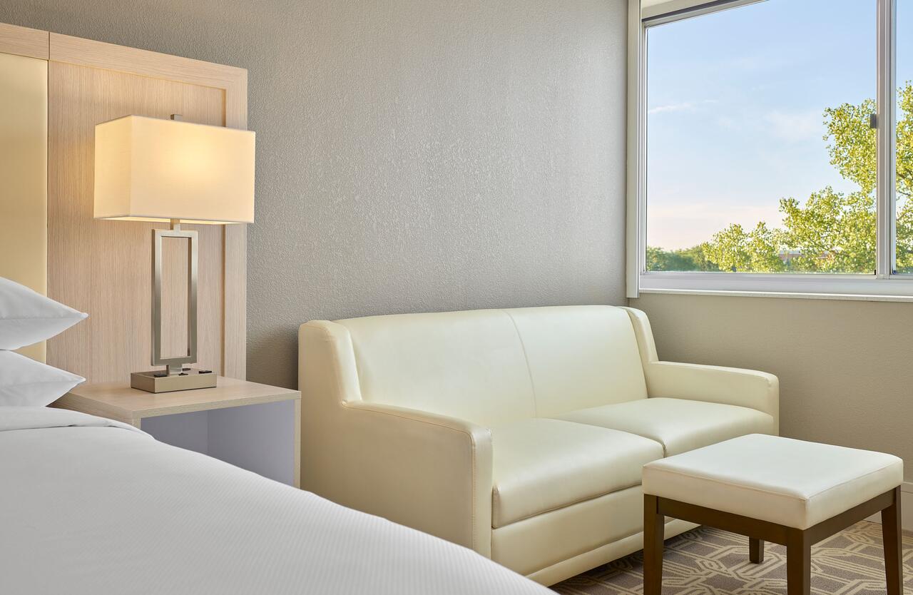 Delta Hotels by Marriott Chicago Willowbrook , IL 60527 near Midway International Airport View Point 9