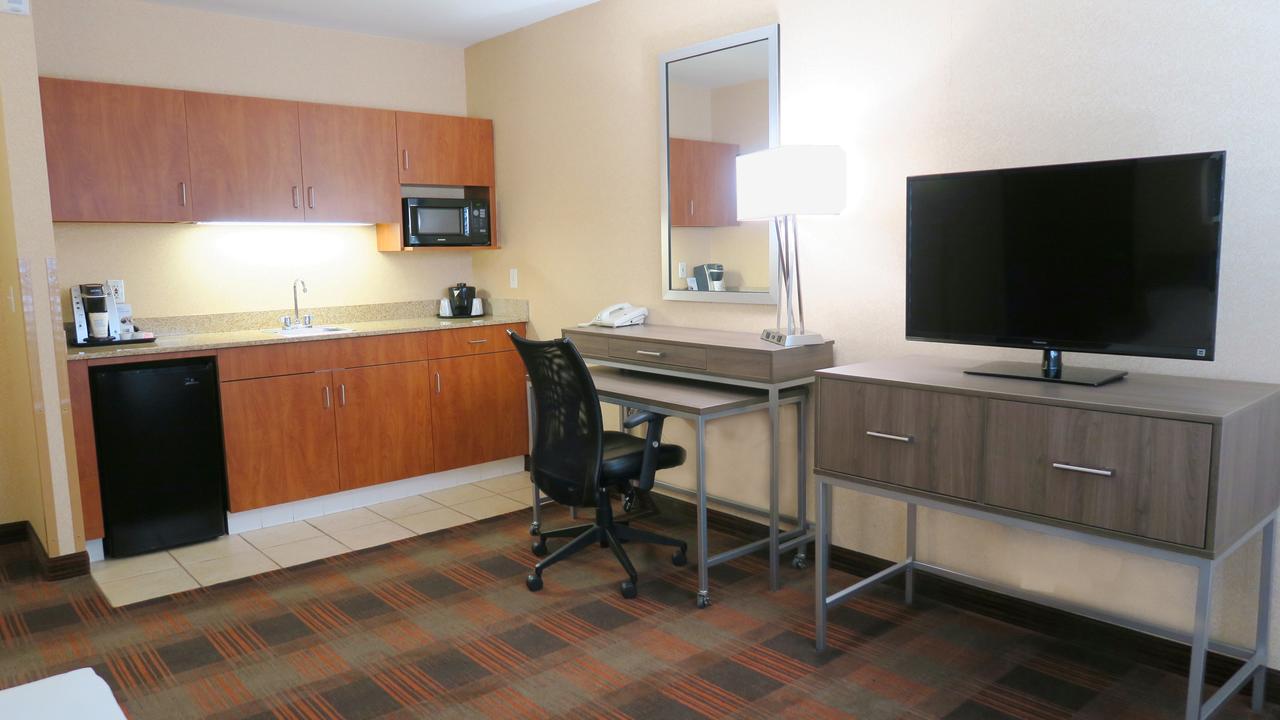 Holiday Inn Elk Grove Village , IL 60007 near Ohare International Airport View Point 5